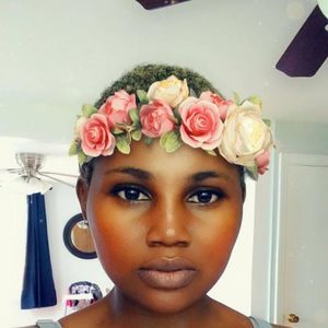 Meet your Posher, Noela